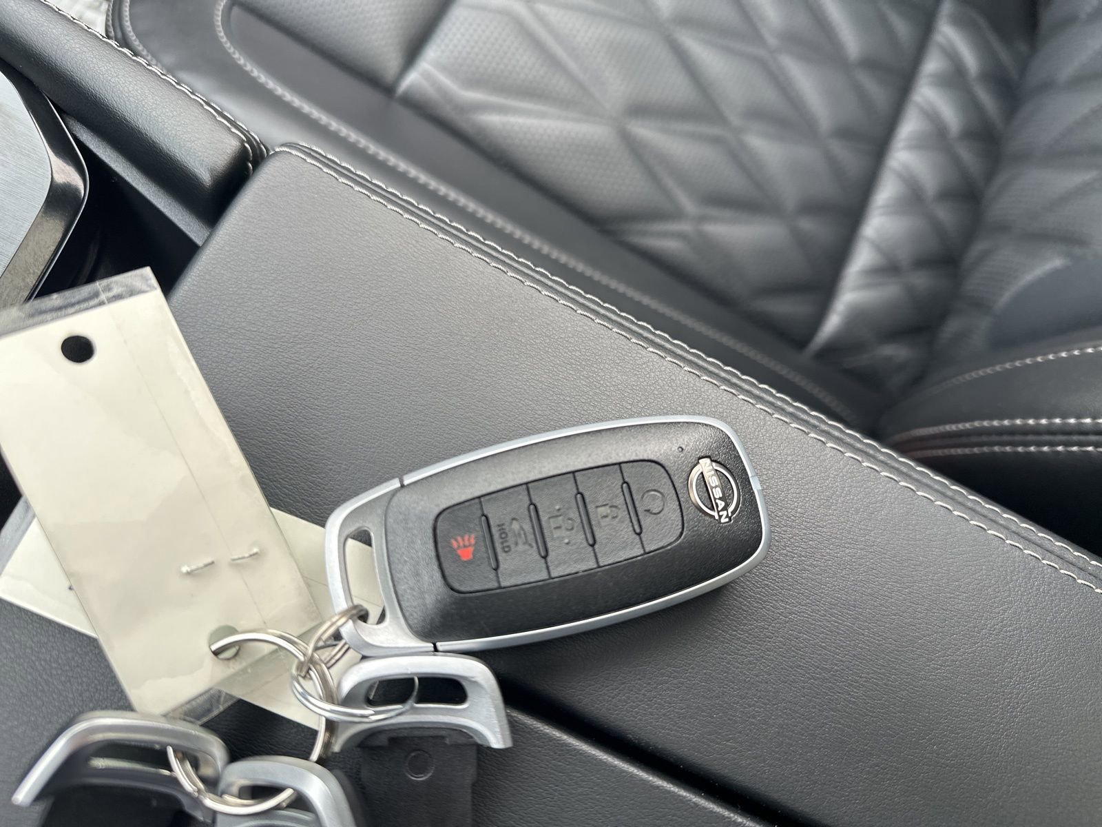 Used 2024 Nissan Rogue Platinum image 67