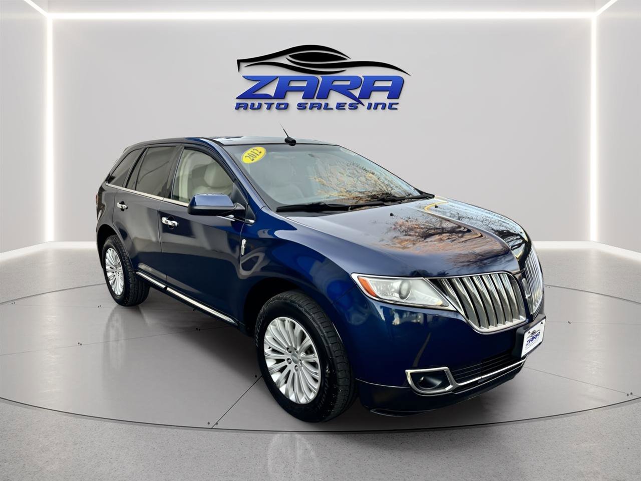 Used 2012 Lincoln MKX AWD image 7