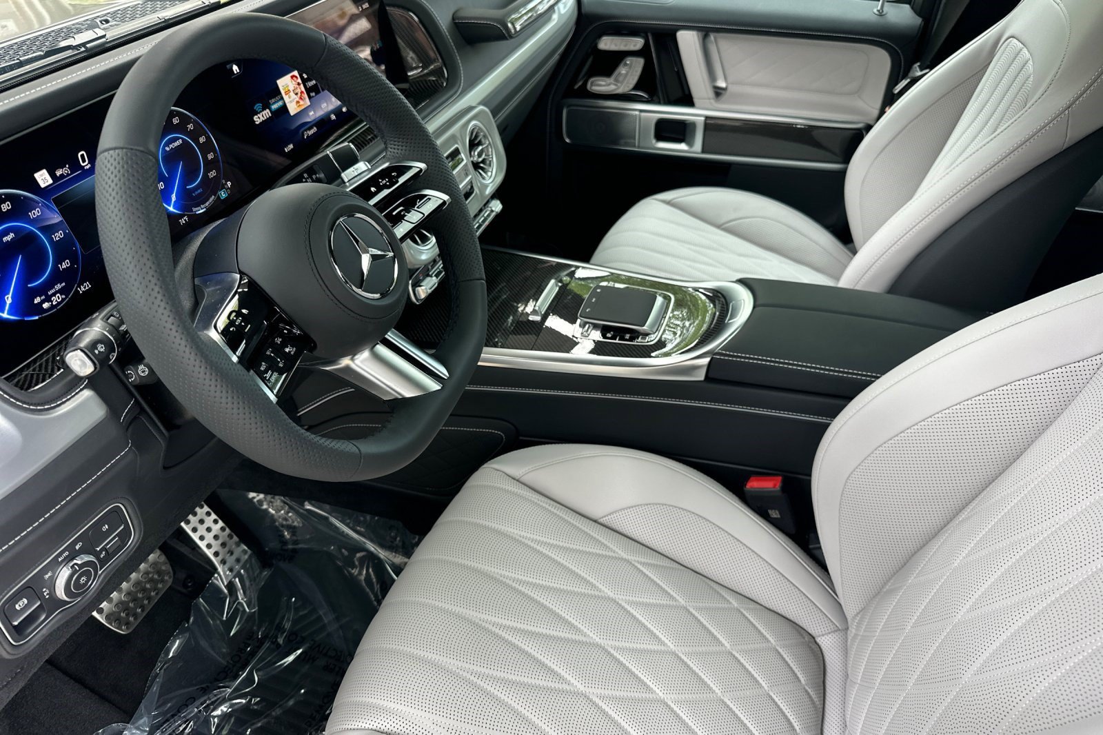 New 2027 Mercedes-Benz G 580 e image 4