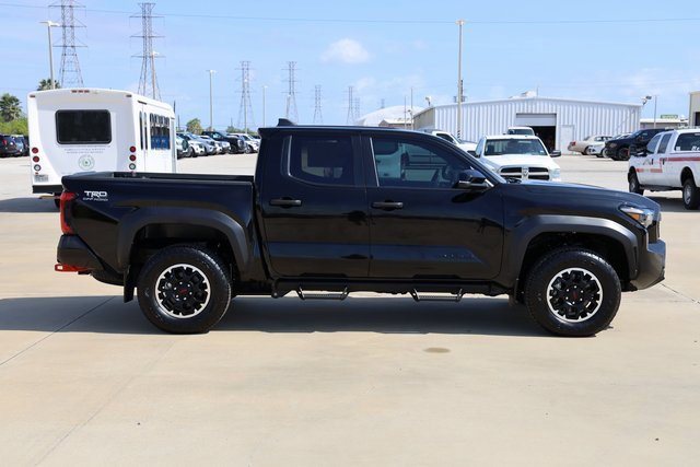 New 2024 Toyota Tacoma TRD Off-Road image 4