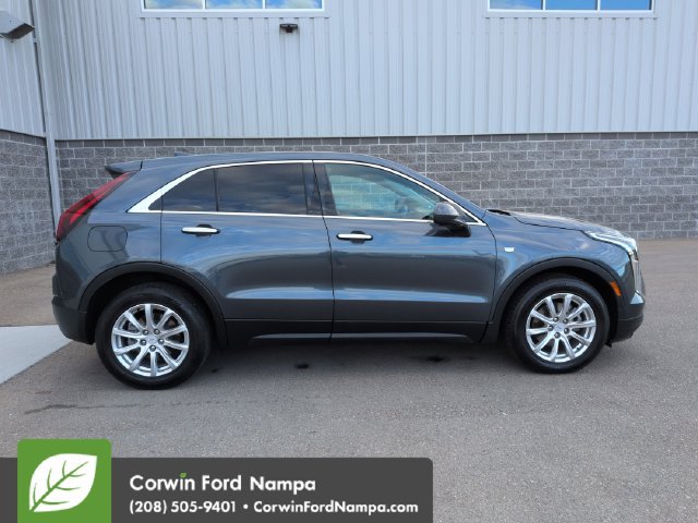 Used 2019 Cadillac XT4 Luxury FWD image 2