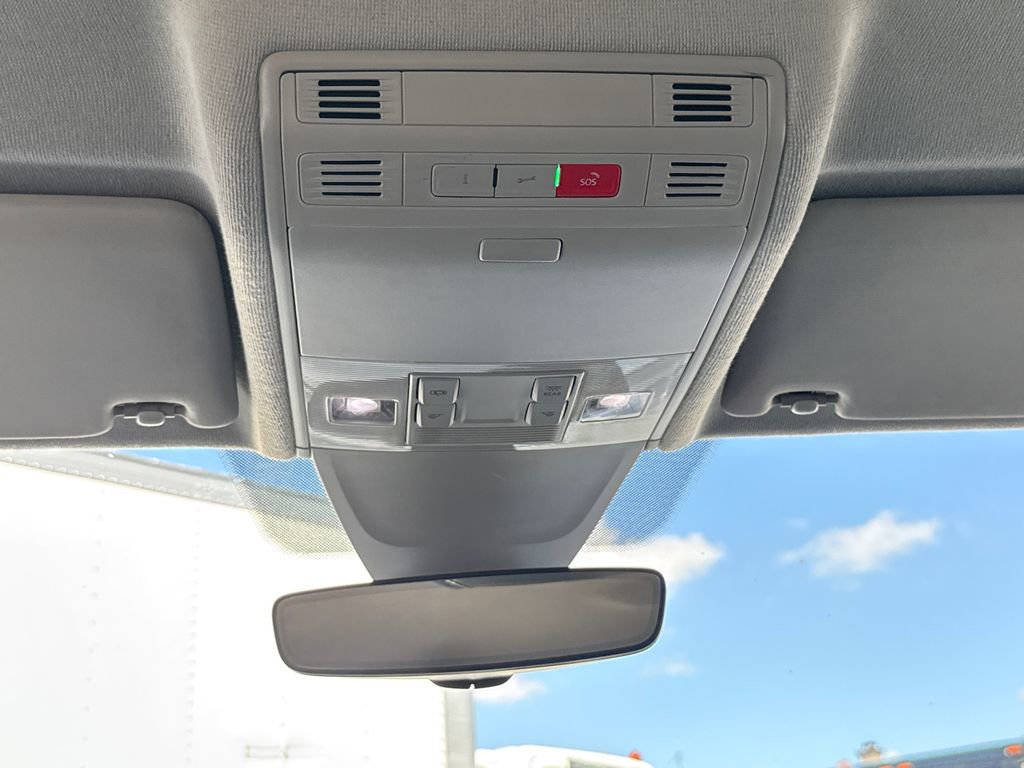 Used 2024 Volkswagen Tiguan SE FWD image 23