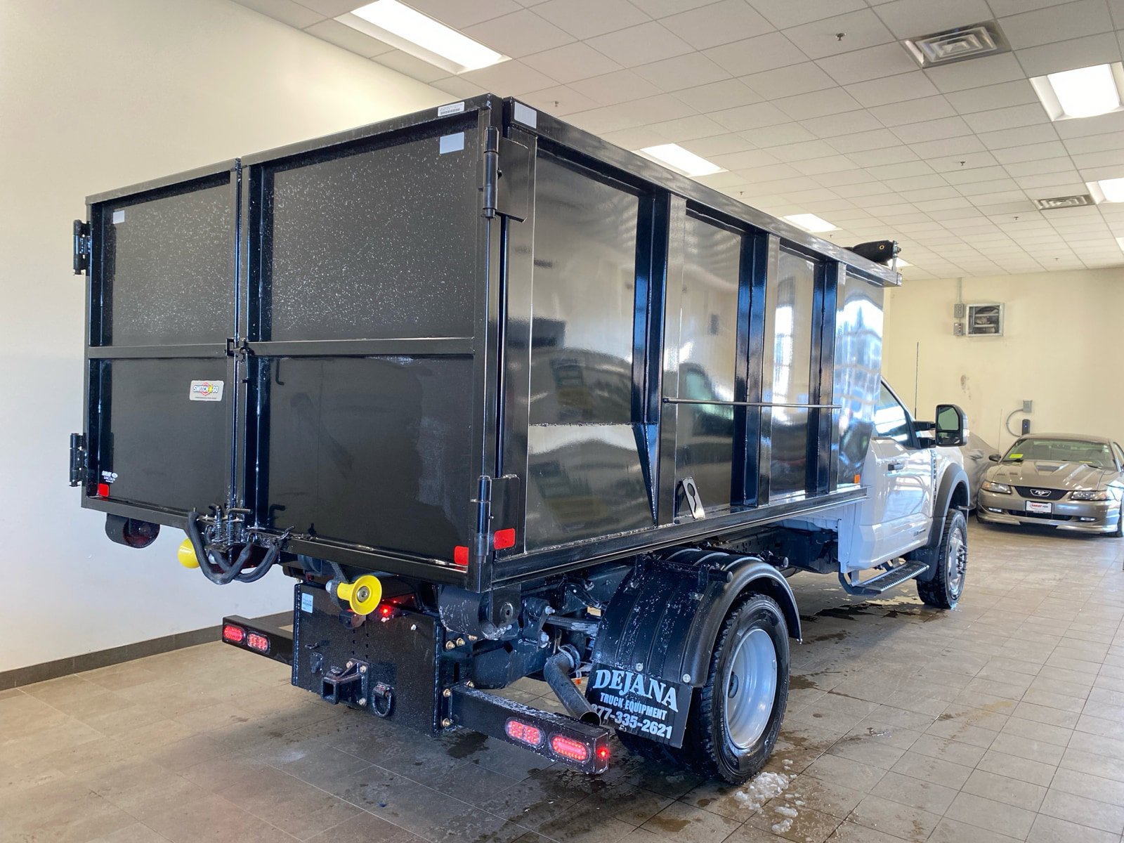 New 2025 Ford F600 4x4 Regular Cab Super Duty w/ XL Chrome Package image 7
