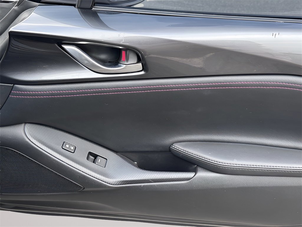 Used 2017 MAZDA MX-5 Miata RF Grand Touring image 30