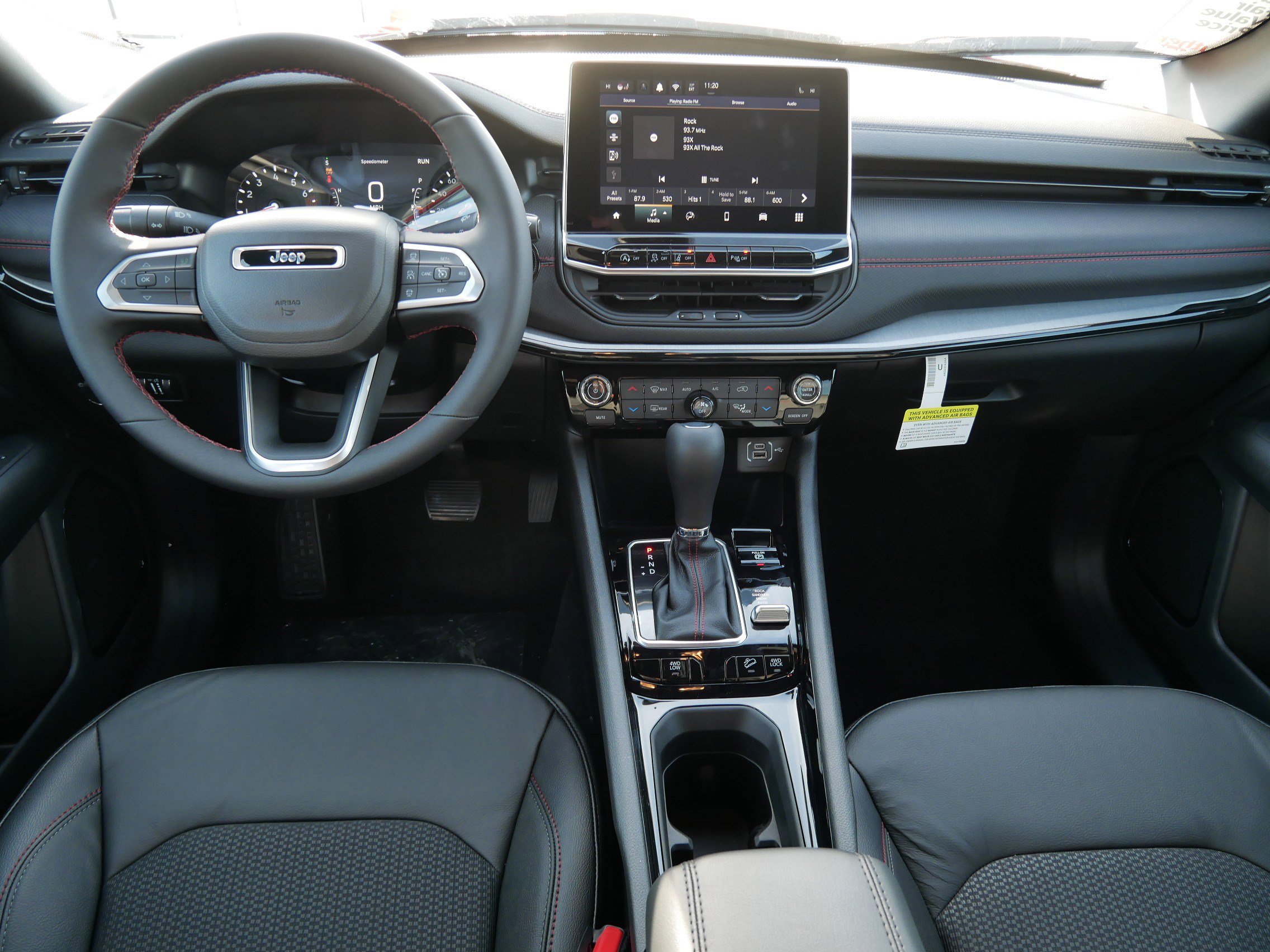 New 2026 Jeep Compass Trailhawk image 9