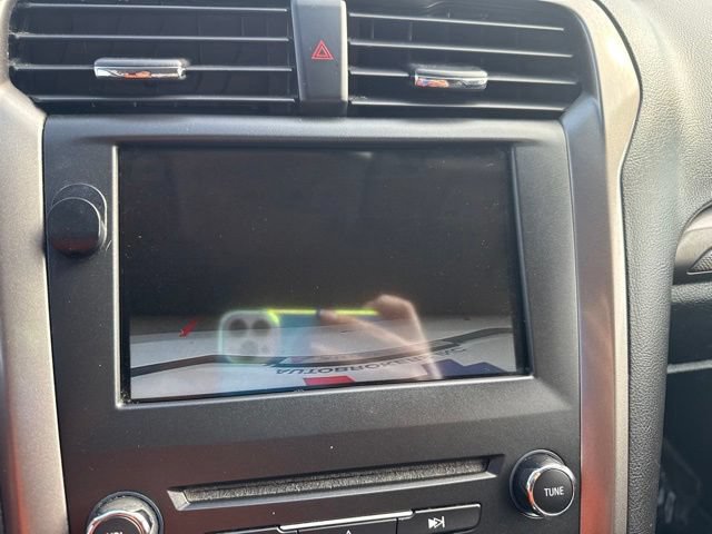 Used 2018 Ford Fusion SE w/ Fusion SE Technology Package FWD image 24