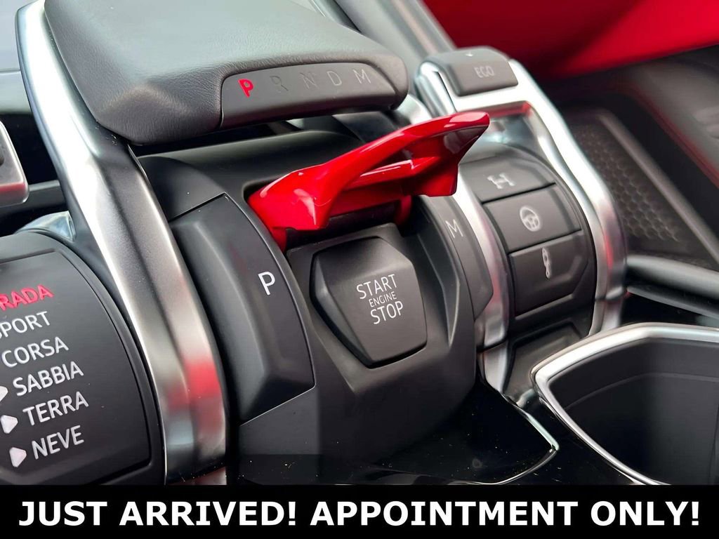 Used 2022 Lamborghini Urus image 25