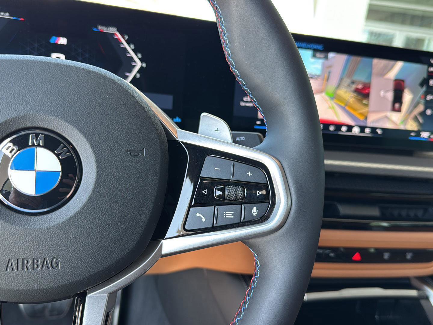 Used 2025 BMW M440i Convertible w/ Premium Package image 14