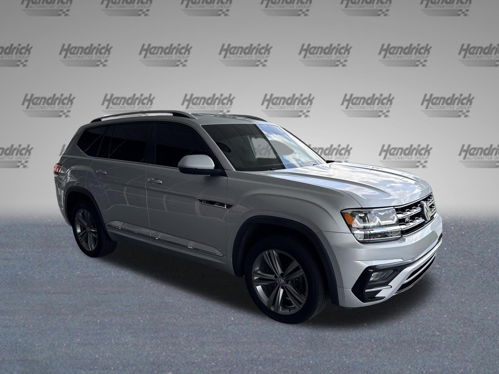 Used 2018 Volkswagen Atlas SE w/ R-Line Package FWD image 2