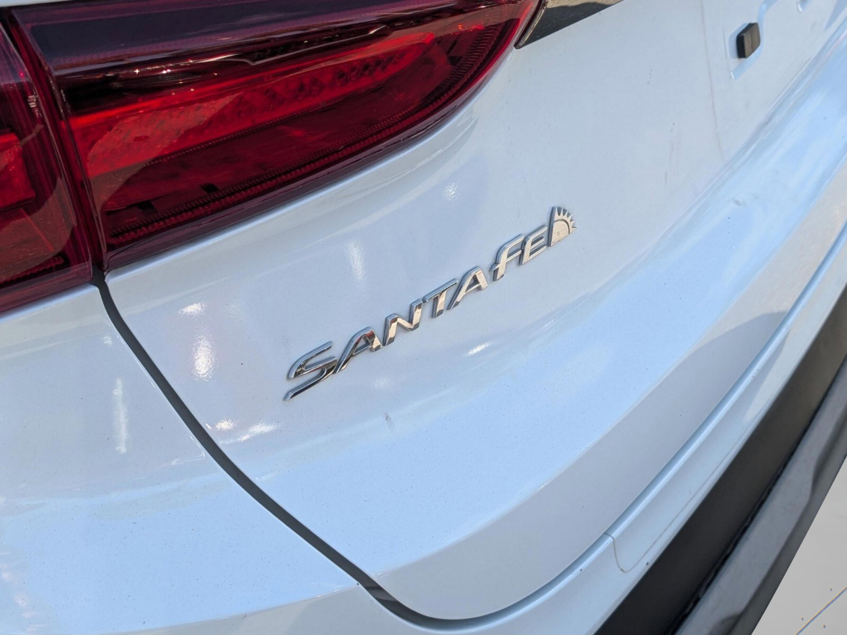 Used 2020 Hyundai Santa Fe Limited image 19