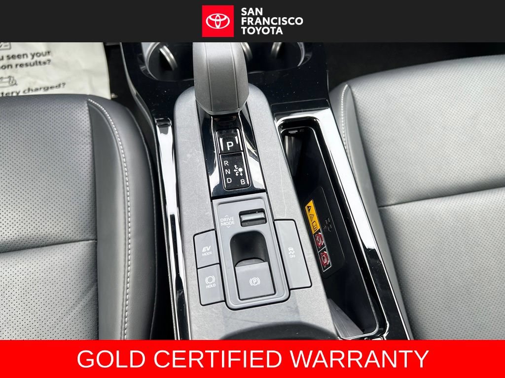 Certified 2025 Toyota Prius XLE FWD image 25