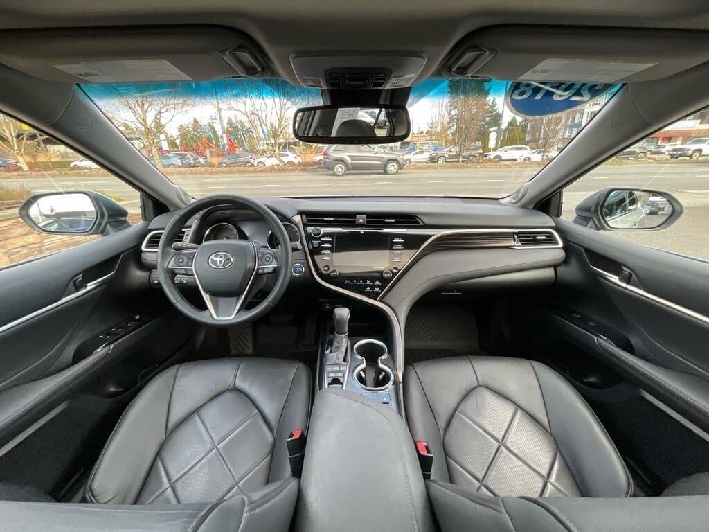 Used 2018 Toyota Camry XLE w/ Audio Package image 15