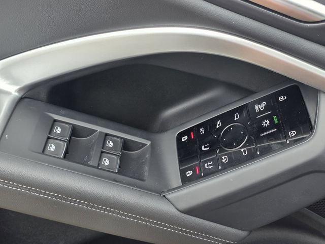 Used 2025 Audi Q5 Premium Plus w/ Premium Plus AWD/4WD image 21