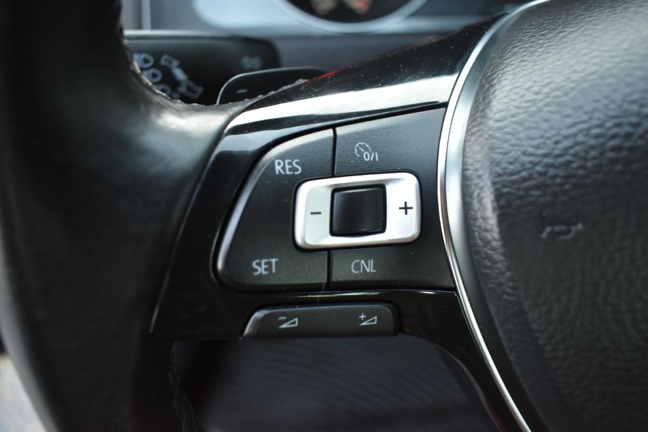 Used 2017 Volkswagen Golf Alltrack S image 14