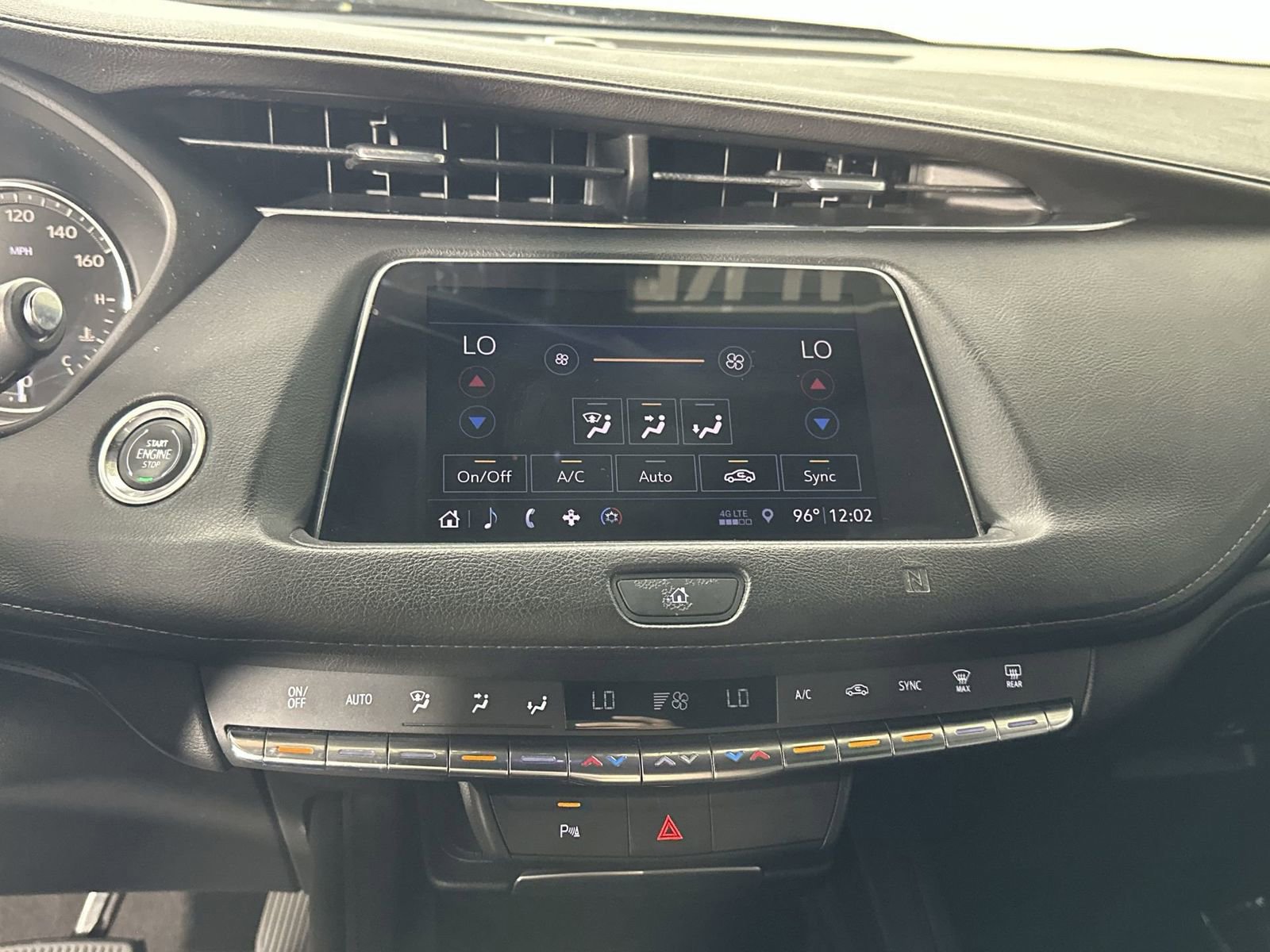 Used 2019 Cadillac XT4 Premium Luxury image 25