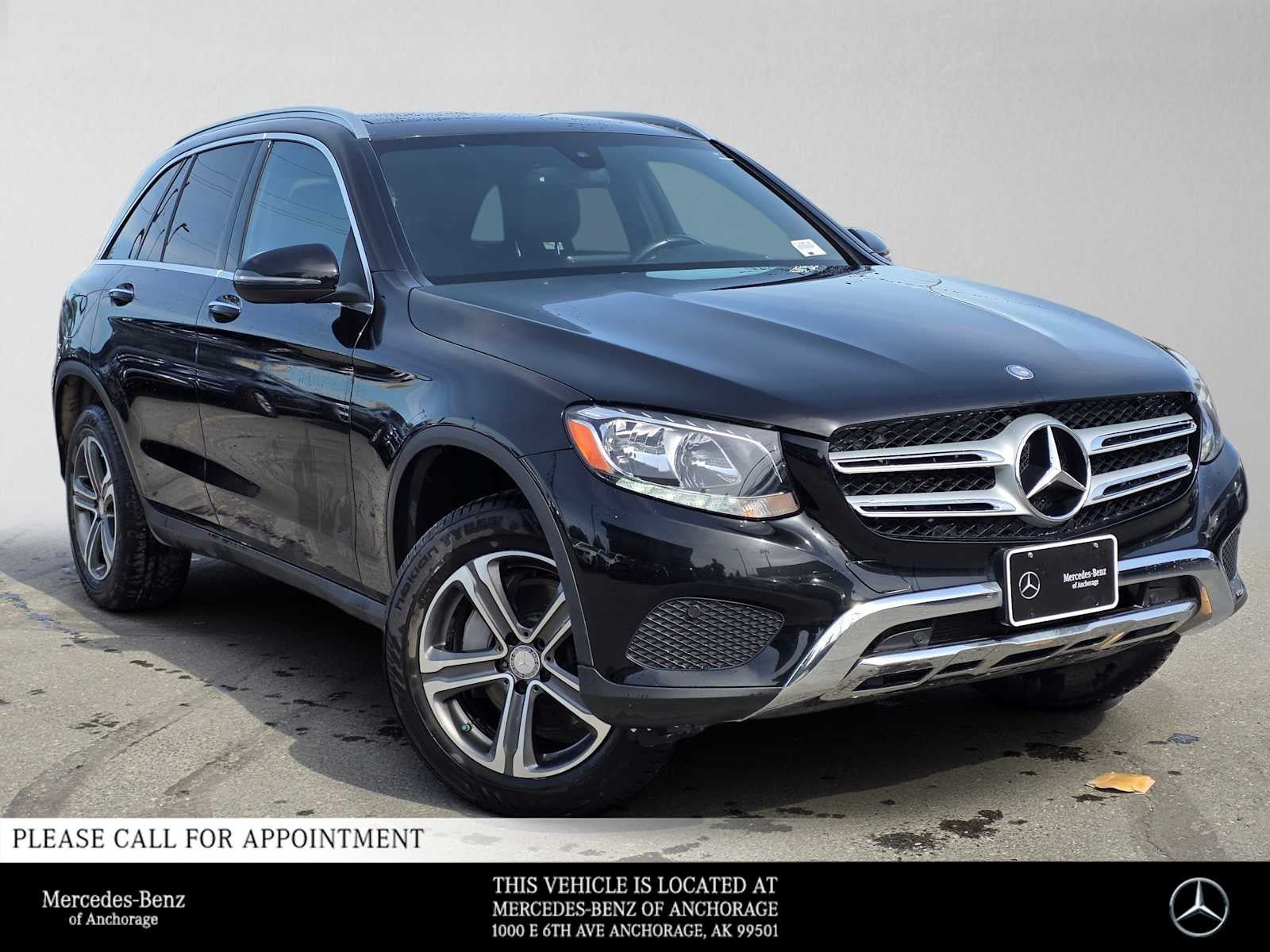 Used 2017 Mercedes-Benz GLC 300 4MATIC image 1