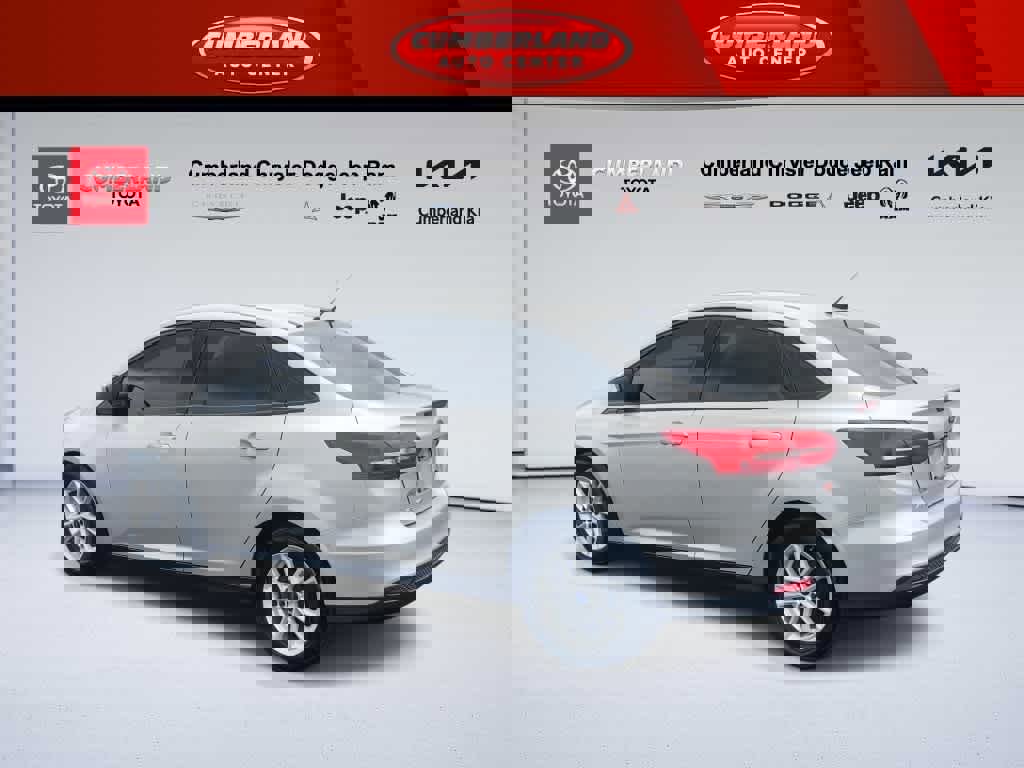 Used 2018 Ford Focus SE image 6