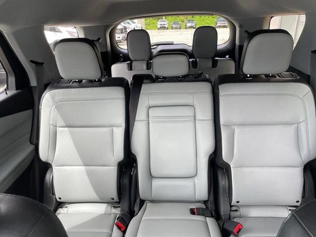 Certified 2021 Ford Explorer XLT w/ Equipment Group 202A AWD/4WD image 42
