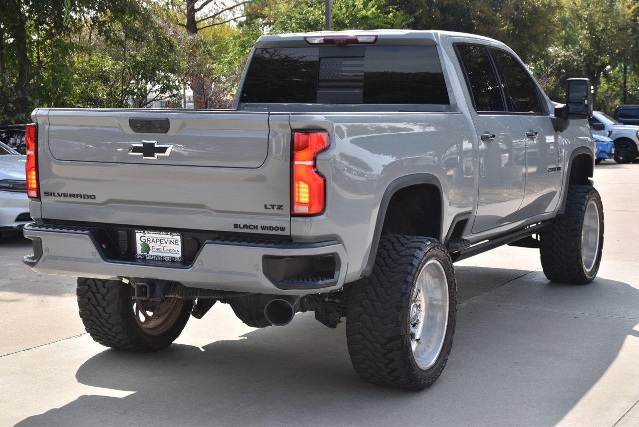 Used 2024 Chevrolet Silverado 2500 LTZ w/ LTZ Plus Package AWD/4WD image 8