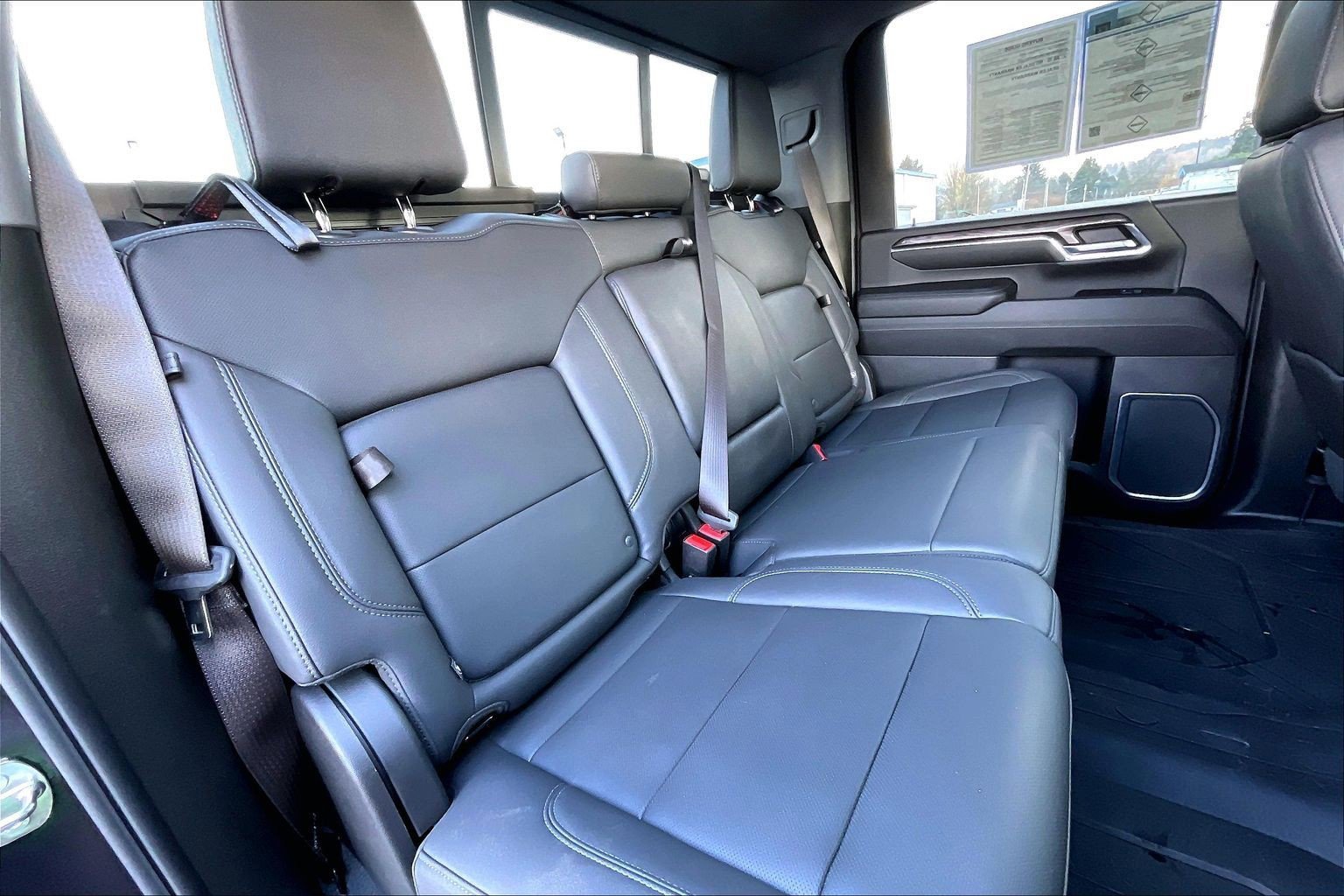 Used 2024 Chevrolet Silverado 3500 LTZ w/ LTZ Convenience Package image 27