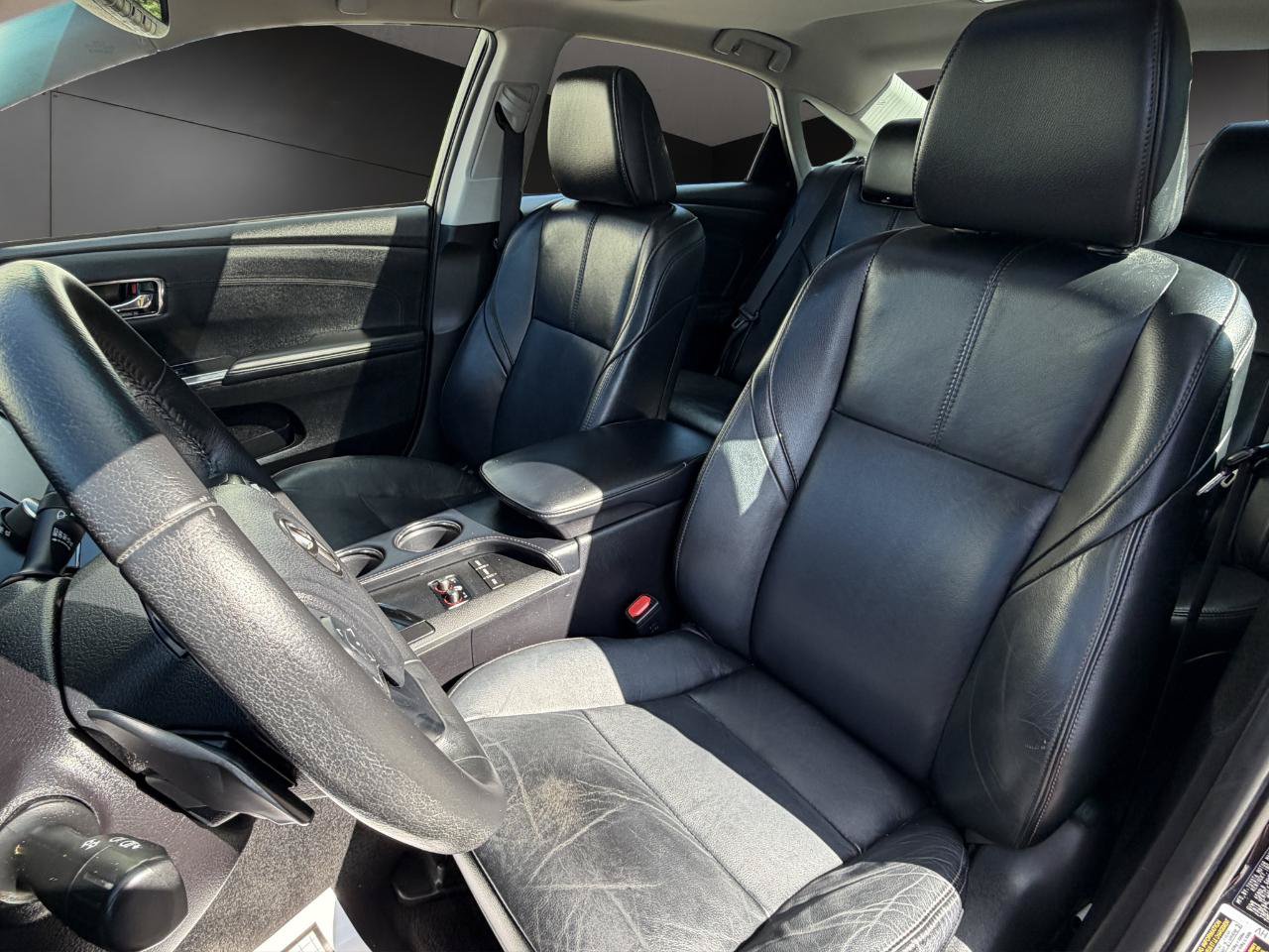 Used 2017 Toyota Avalon XLE Premium w/ All Weather Liner Package FWD image 9