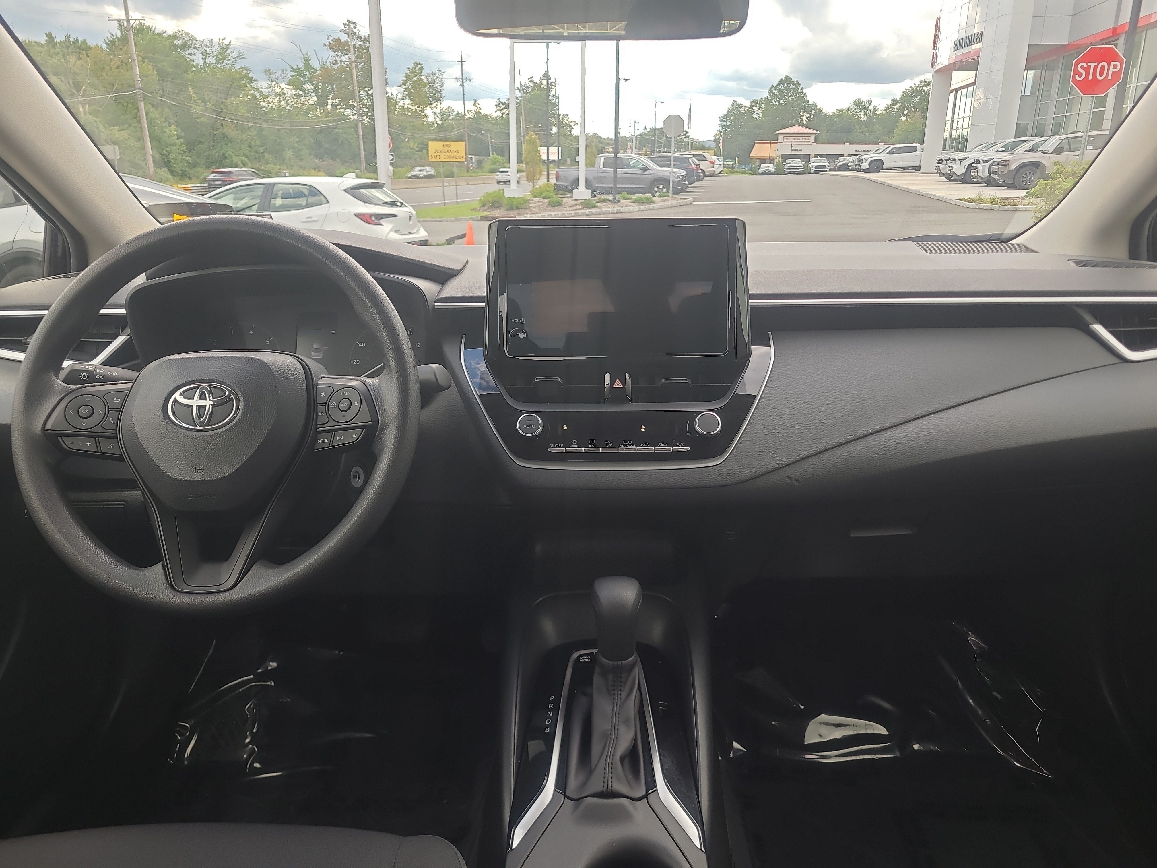 Certified 2024 Toyota Corolla LE AWD/4WD image 18
