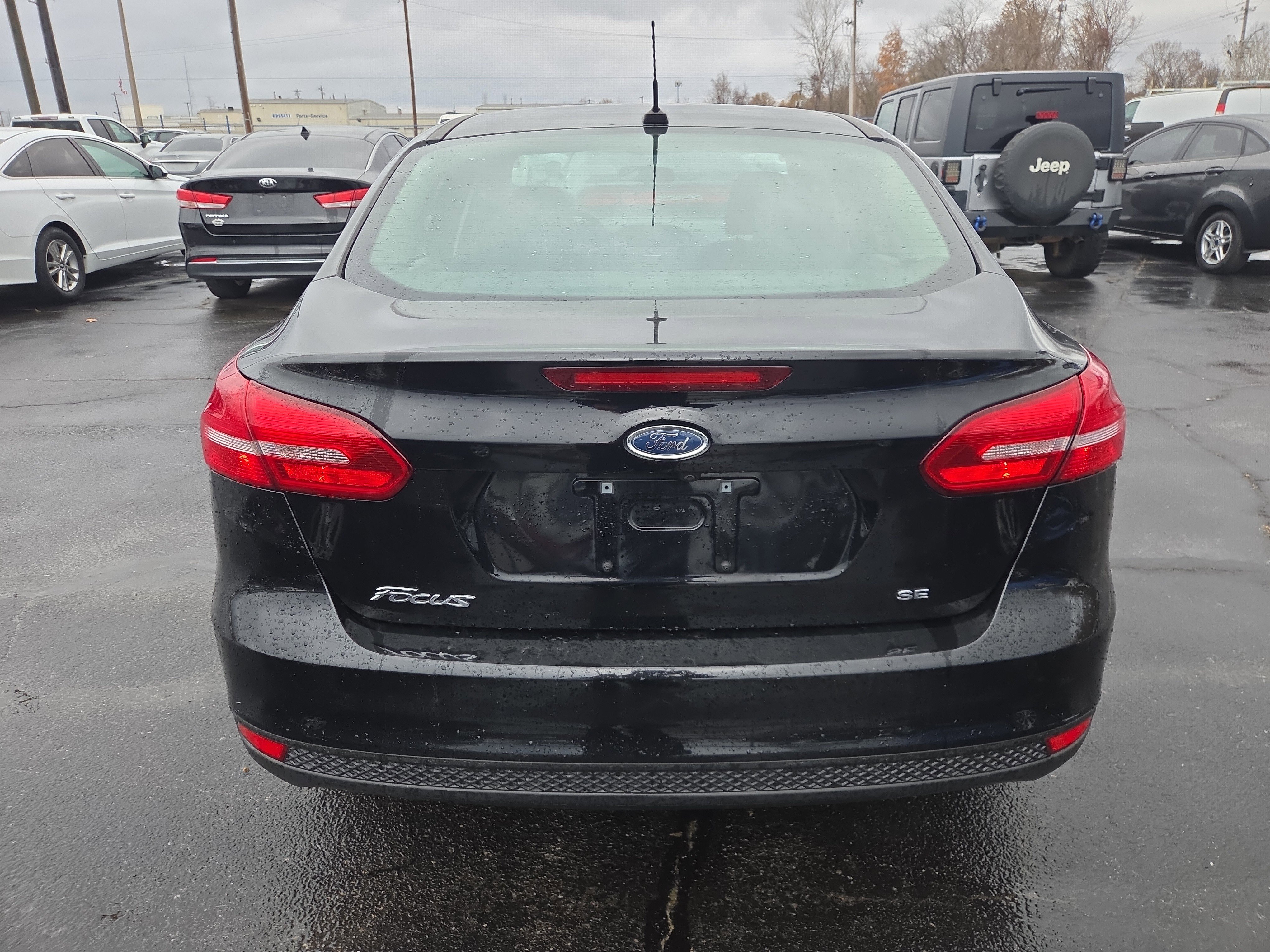 Used 2017 Ford Focus SE image 4