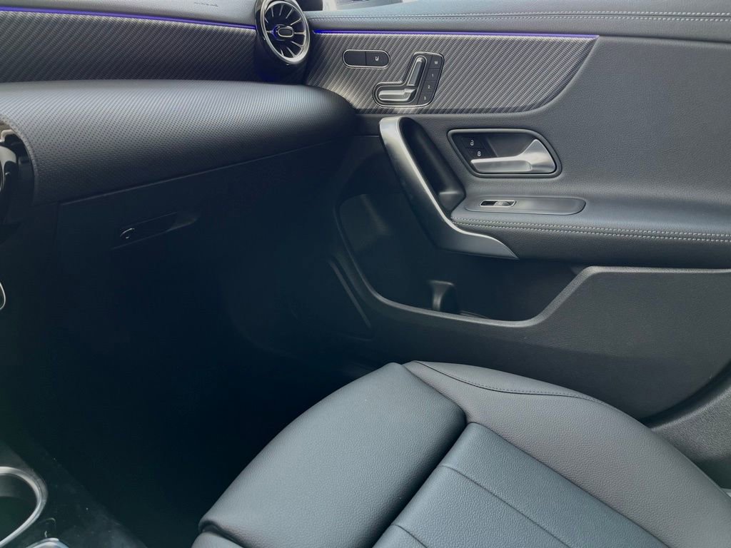 Certified 2025 Mercedes-Benz CLA 250 4MATIC image 43