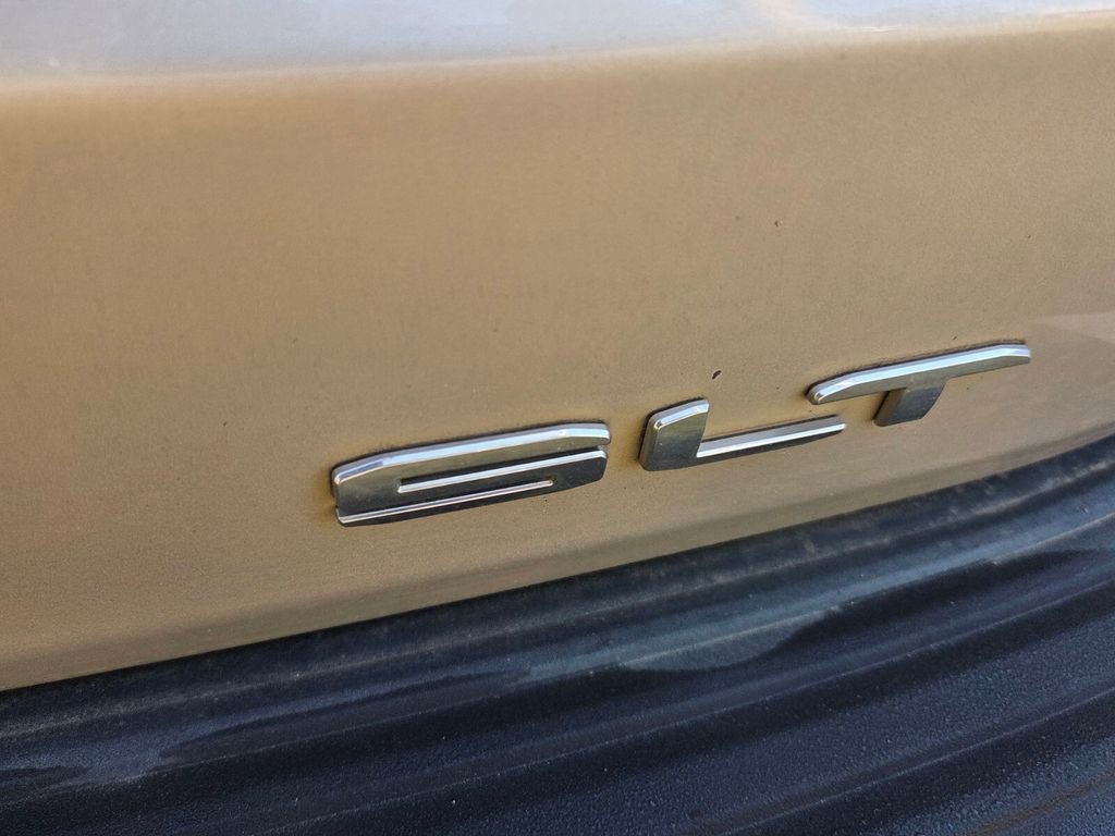 Used 2022 GMC Yukon SLT w/ SLT Luxury Package RWD image 8