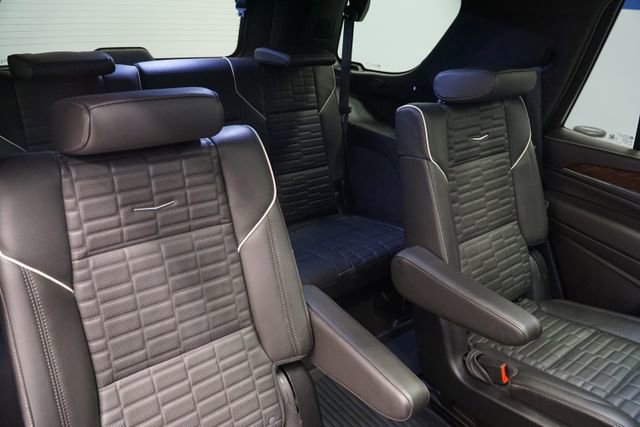Used 2023 Cadillac Escalade Sport Platinum w/ LPO, ONYX Package AWD/4WD image 22