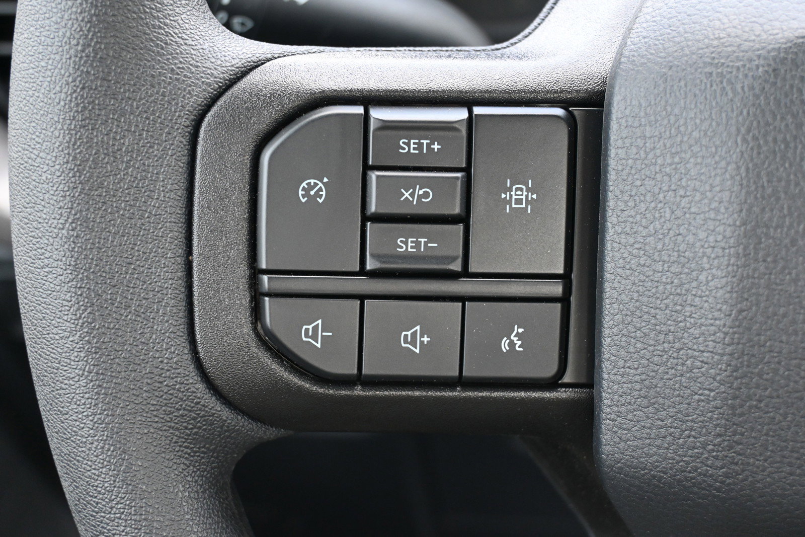 New 2026 Ford F150 XL w/ Equipment Group 103A High image 16