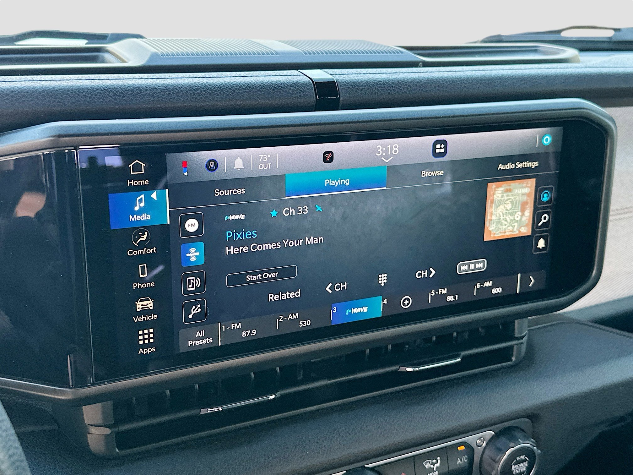 Used 2024 Jeep Wrangler Sport image 13