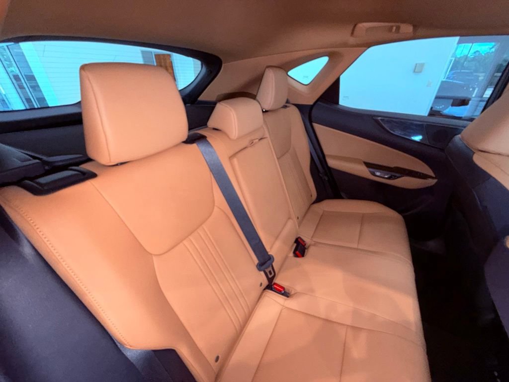 Used 2023 Lexus NX 350 AWD image 15