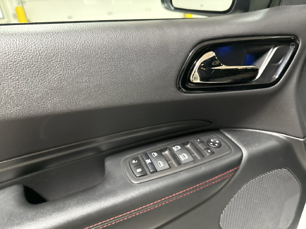 Used 2025 Dodge Durango GT AWD/4WD image 21