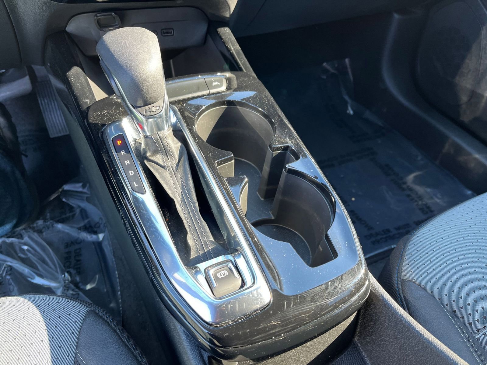 Used 2025 Chevrolet Trax LT w/ LT Convenience Package image 39