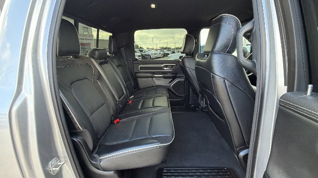 Used 2024 RAM 1500 Laramie AWD/4WD image 29