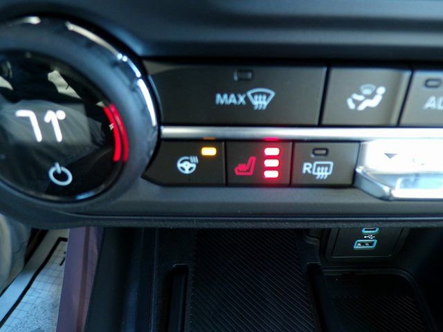 New 2025 Ford Bronco Badlands image 24