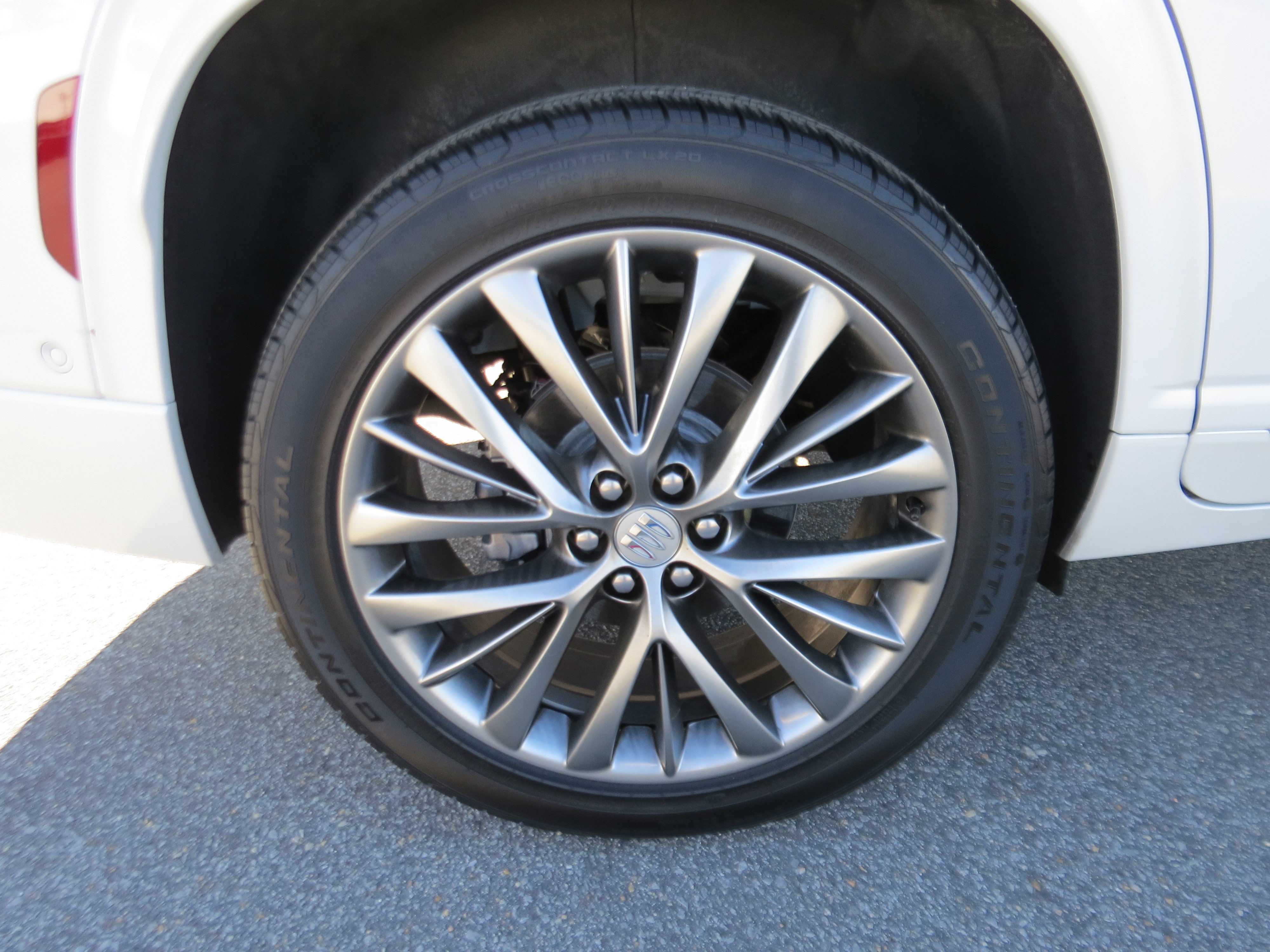 Used 2025 Buick Enclave Avenir w/ Super Cruise Package image 10