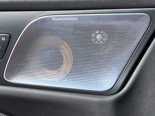 Used 2019 Volvo S60 T6 R-Design image 24