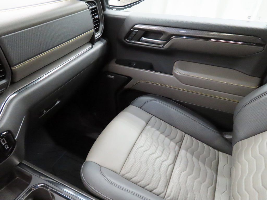 Used 2023 Chevrolet Silverado 1500 ZR2 image 29