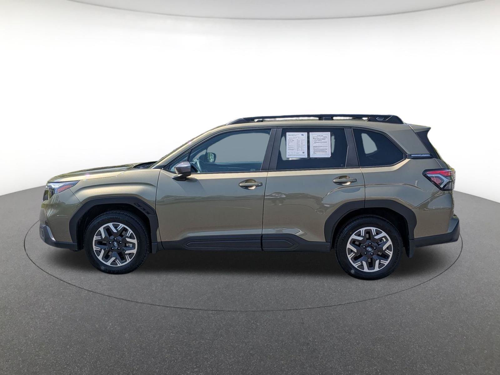Used 2026 Subaru Forester Premium AWD/4WD image 4