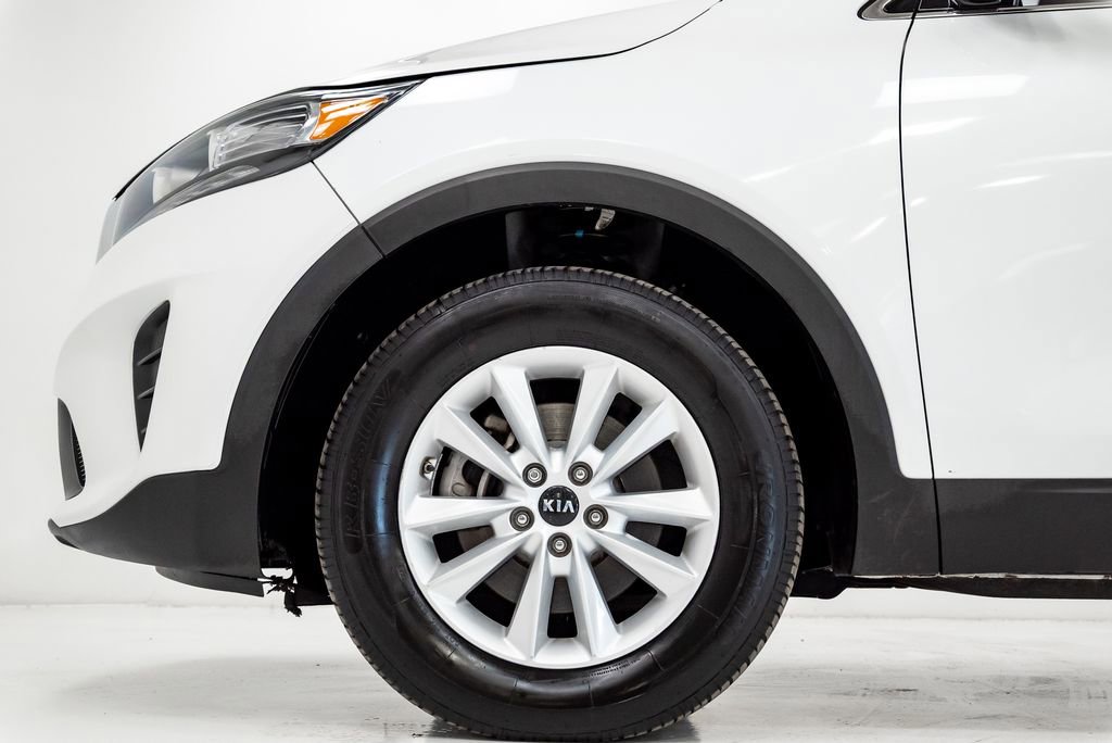 Used 2020 Kia Sorento LX w/ LX I4 Convenience Package image 26