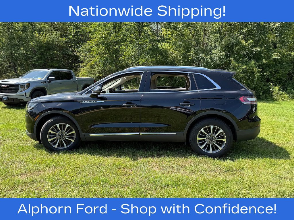 Used 2023 Lincoln Nautilus AWD w/ Premium Package image 6