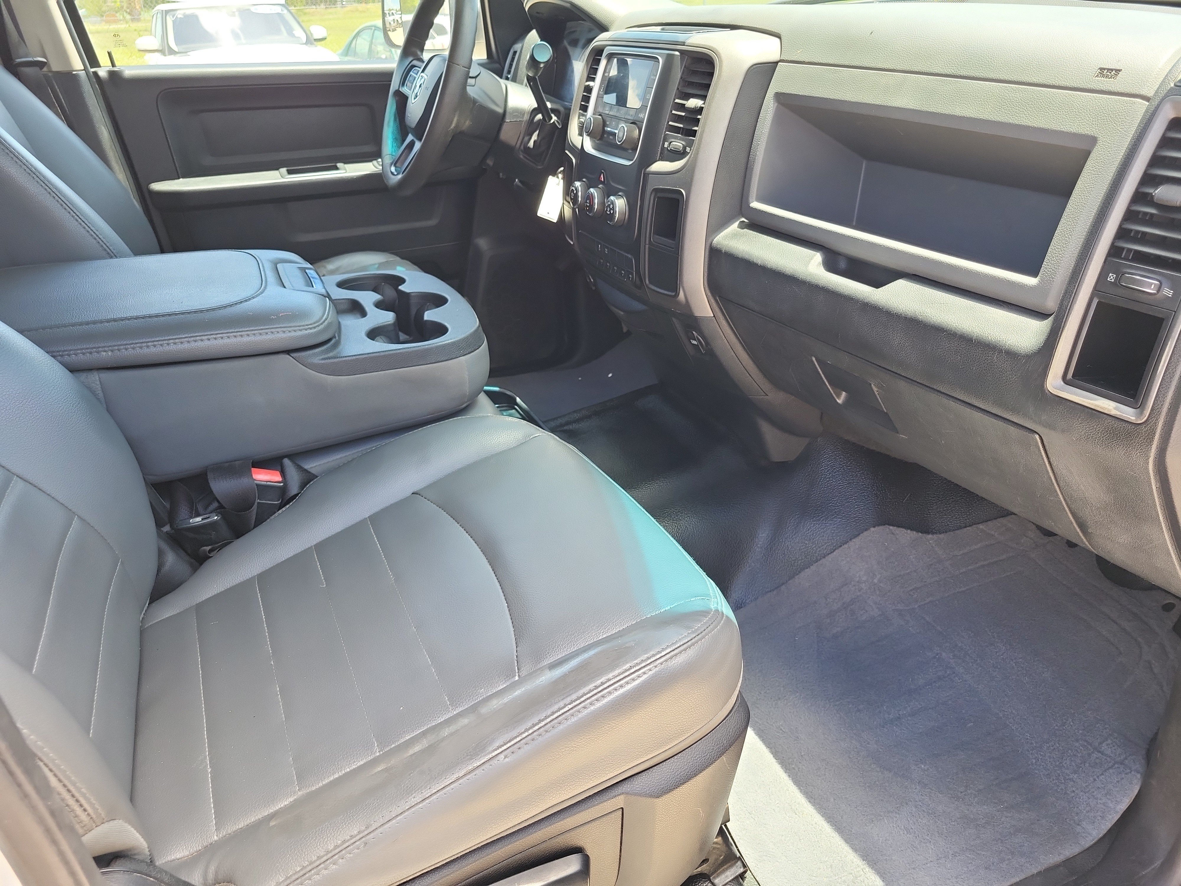 Used 2018 RAM 3500 Tradesman RWD image 9