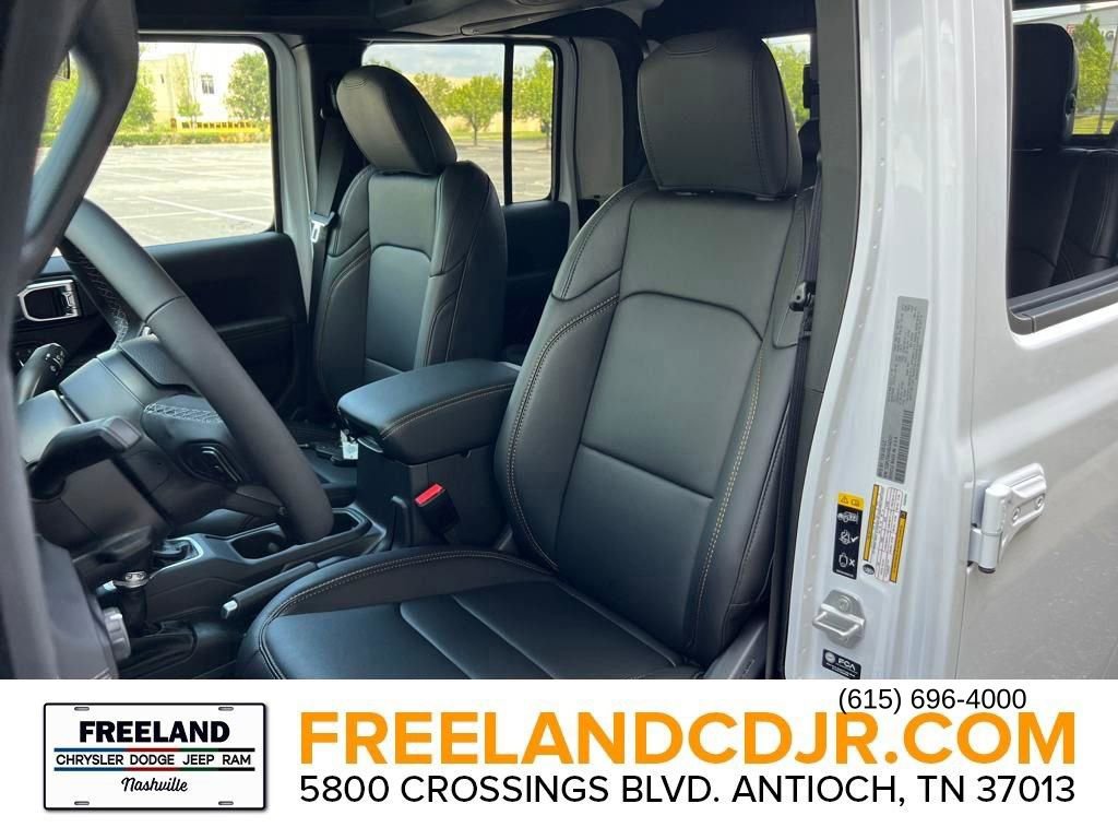 New 2025 Jeep Gladiator Sport image 22