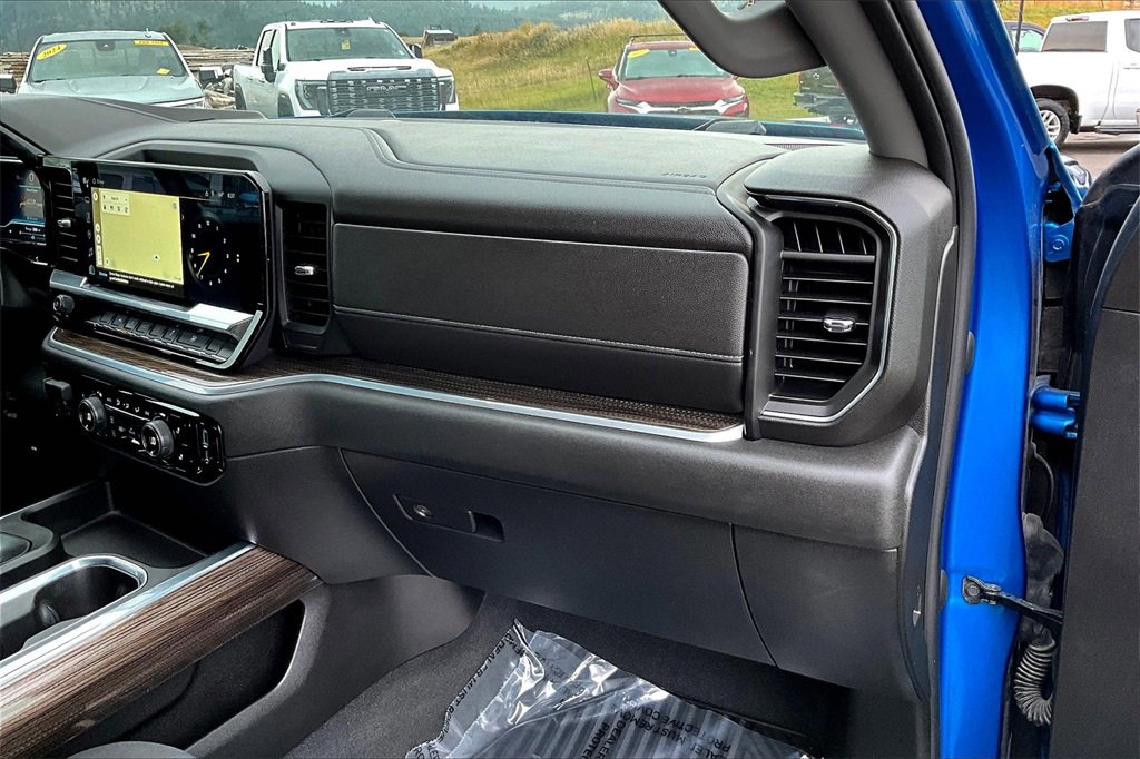 Used 2022 Chevrolet Silverado 1500 RST image 17
