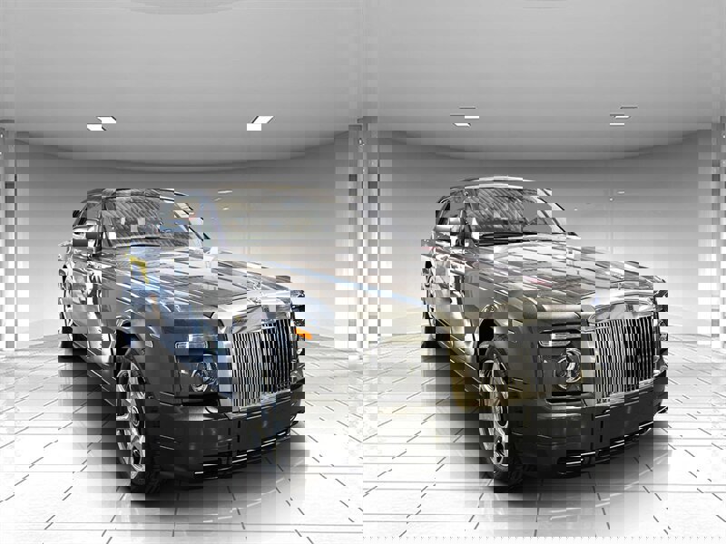 Used 2012 Rolls-Royce Phantom Drophead Coupe image 4