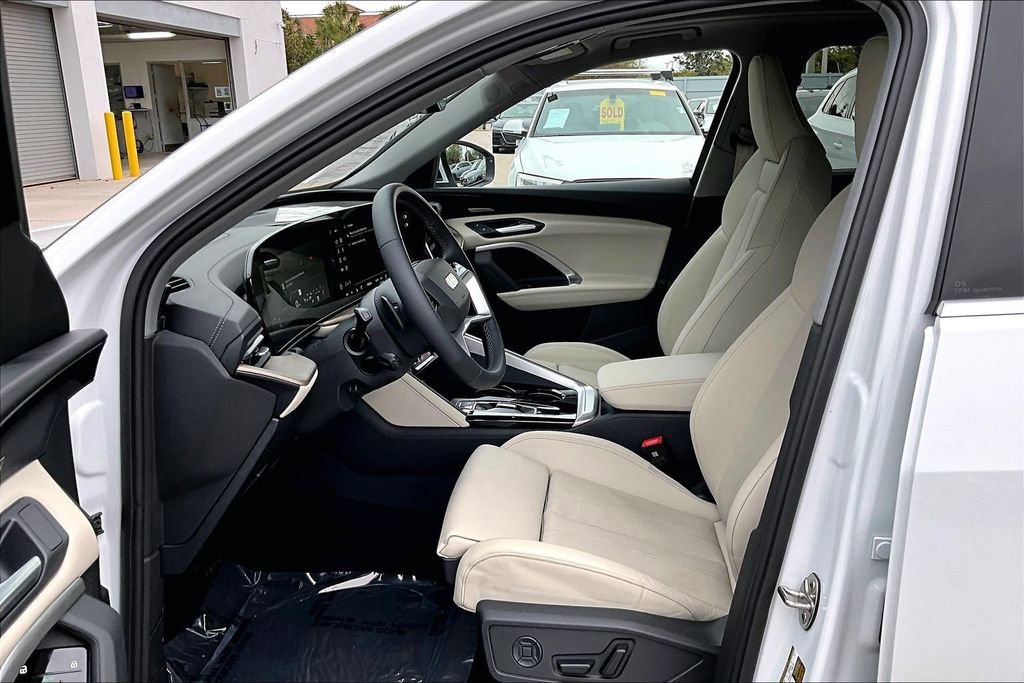 Certified 2025 Audi Q5 Prestige image 21