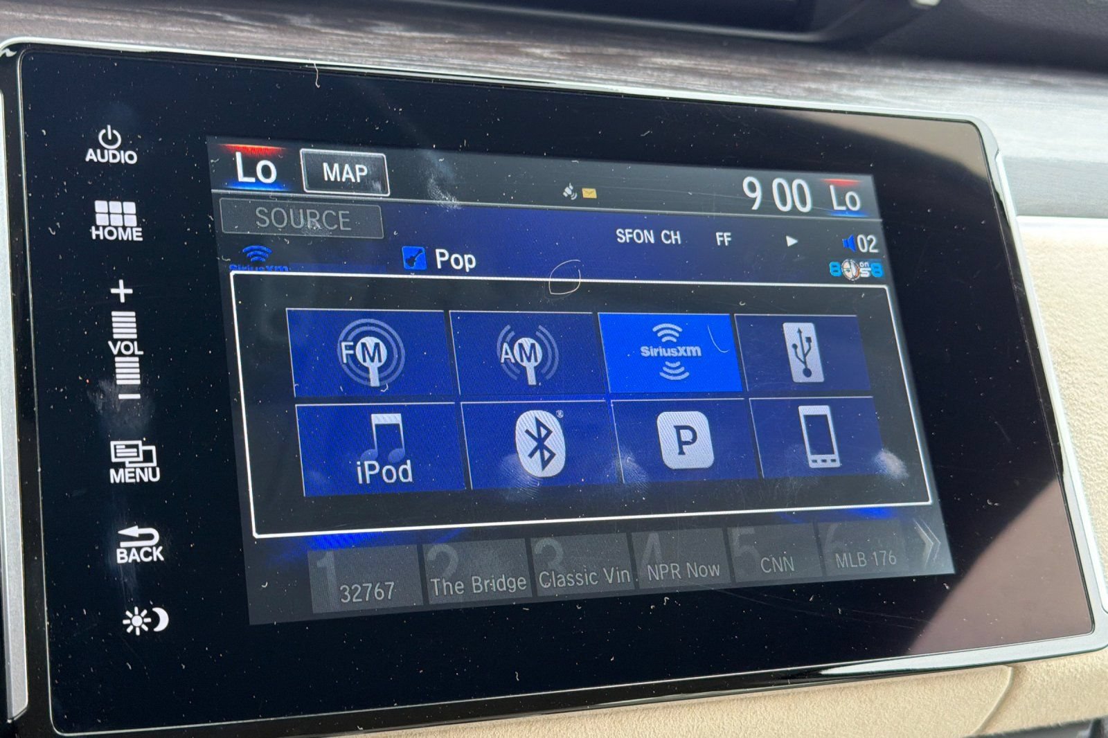 Used 2020 Honda Clarity Touring image 16