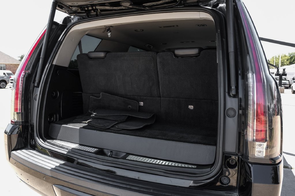 Used 2020 Cadillac Escalade 2WD image 59